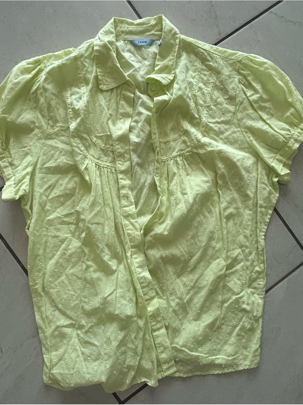 IZOD Women’s XL Yellow/lime Eyelet Button Front Short Sleeve Blouse - Picture 4 of 5